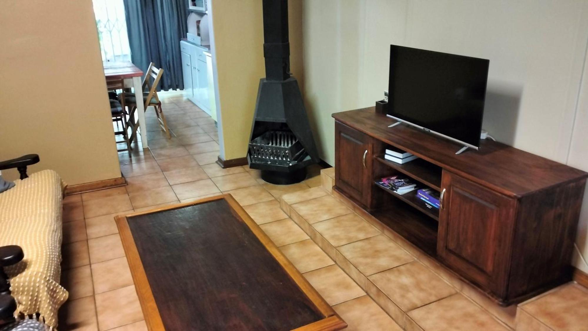 Anri Guesthouse Bloemfontein Exterior photo