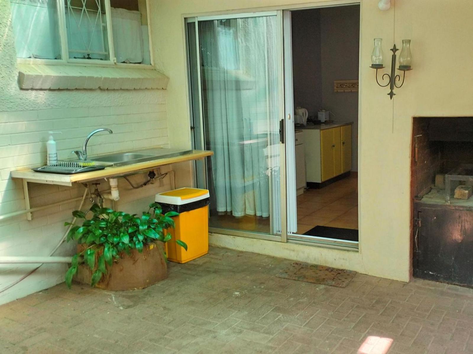Anri Guesthouse Bloemfontein Exterior photo