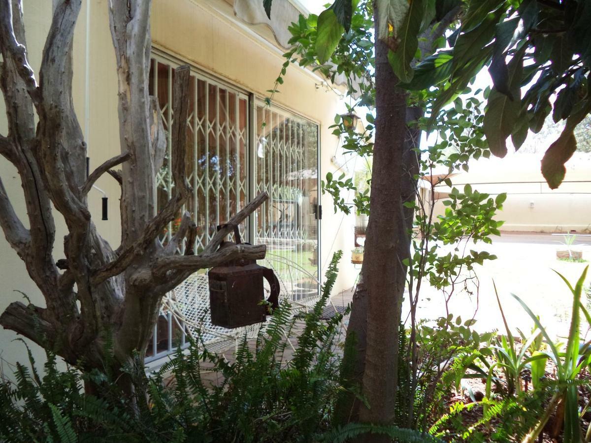Anri Guesthouse Bloemfontein Exterior photo